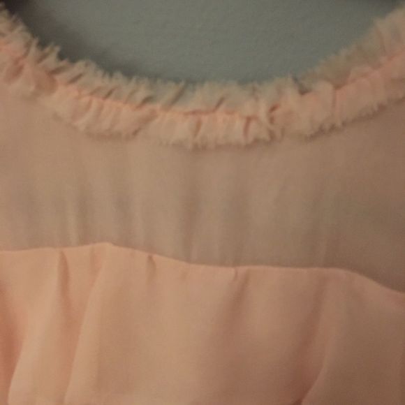 NWT $395 alice + olivia | Nichola | Tier Ruffled Silk Cold-Shoulder Dress | 12 - Picture 4 of 16